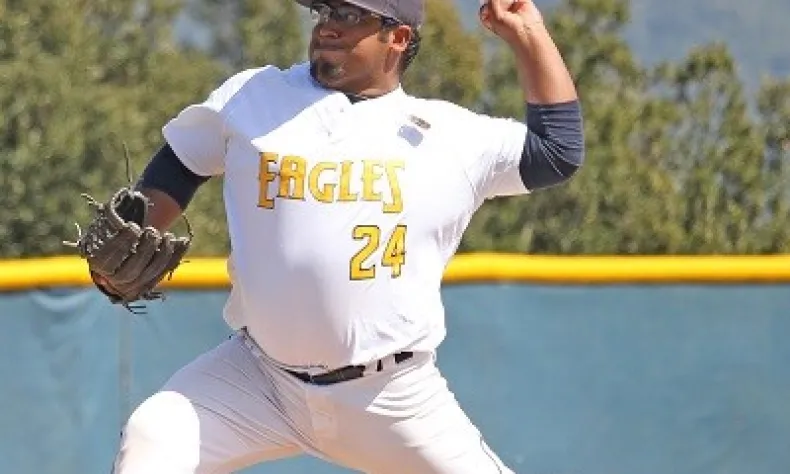 Cisneros pitching