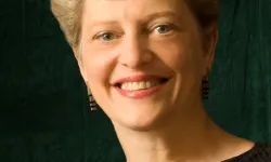  Carey Perloff 